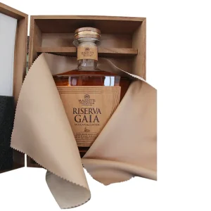 Mazzetti dAltavilla Grappa Reserva Gaia in Holzkassette 0,7 Liter 43% Vol. 49,75€